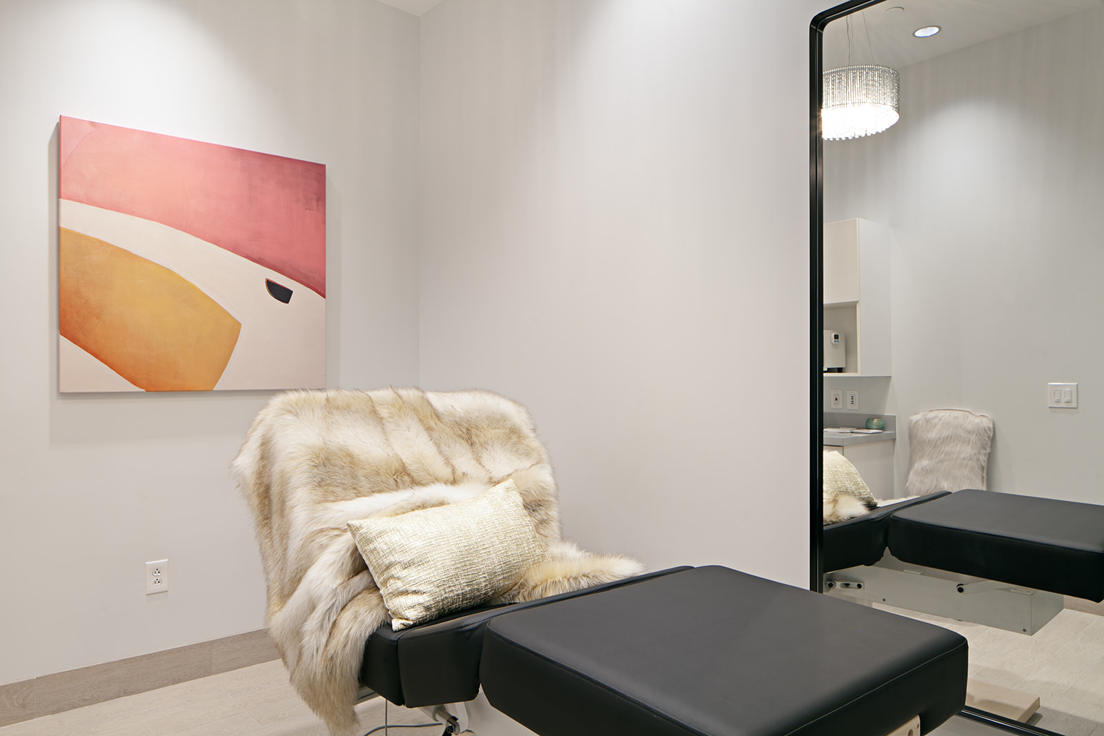 MD Skin Lounge Chandler _ Jacobi Interiors-1010